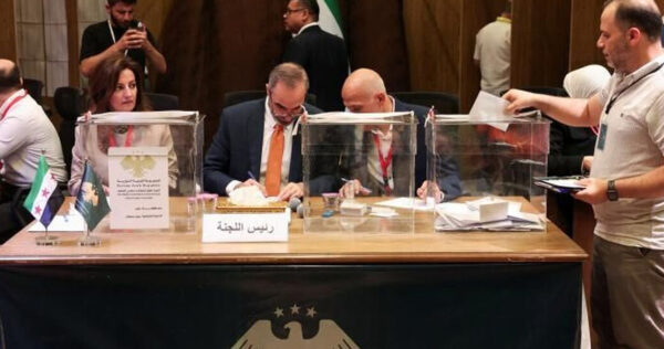 لماذا يخدم النظام البرلماني الديموقراطي الوضع في سوريا؟